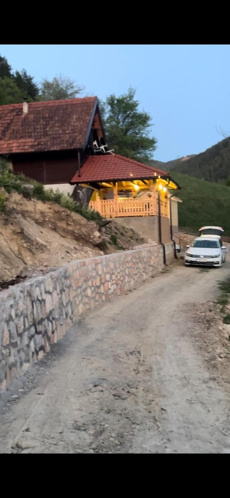 Ljubav Stara Zaovine Hotel Lazici Ngoại thất bức ảnh